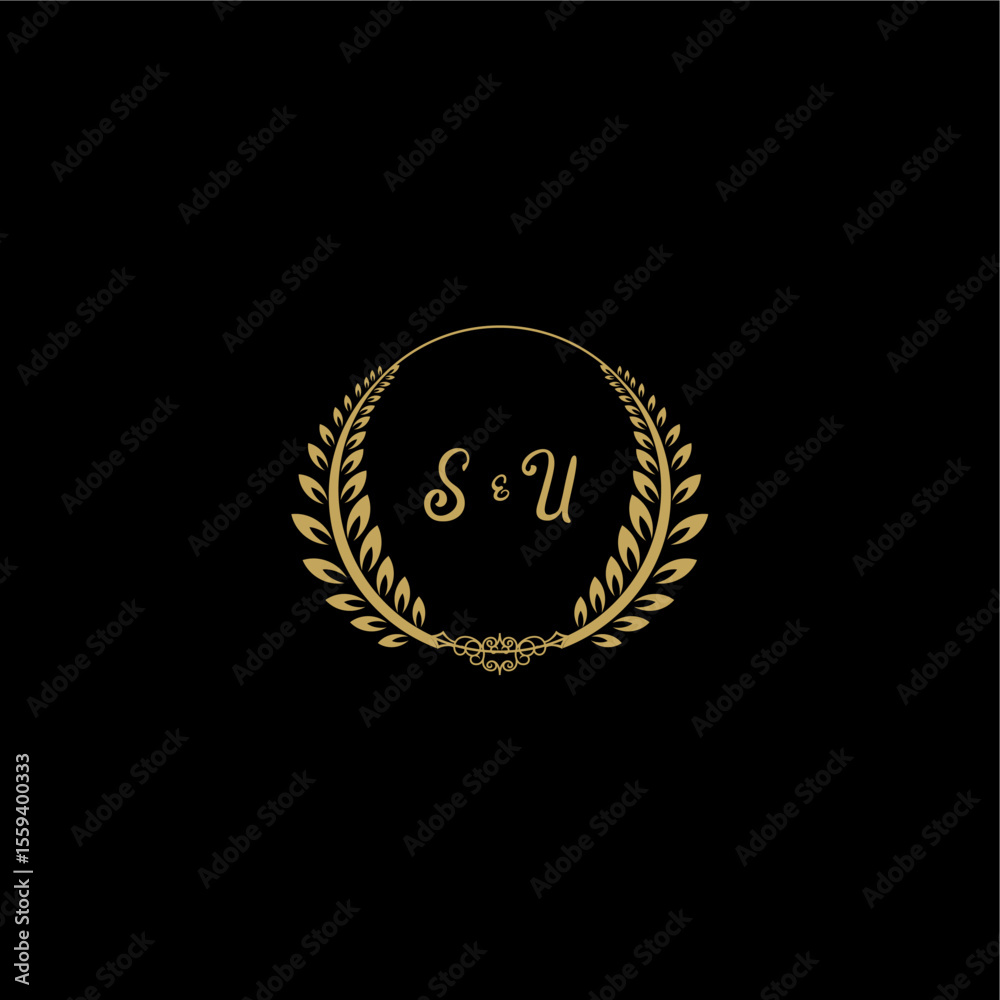Naklejka premium SU beautiful feminine and elegant wedding monogram initial logo with circle floral gold