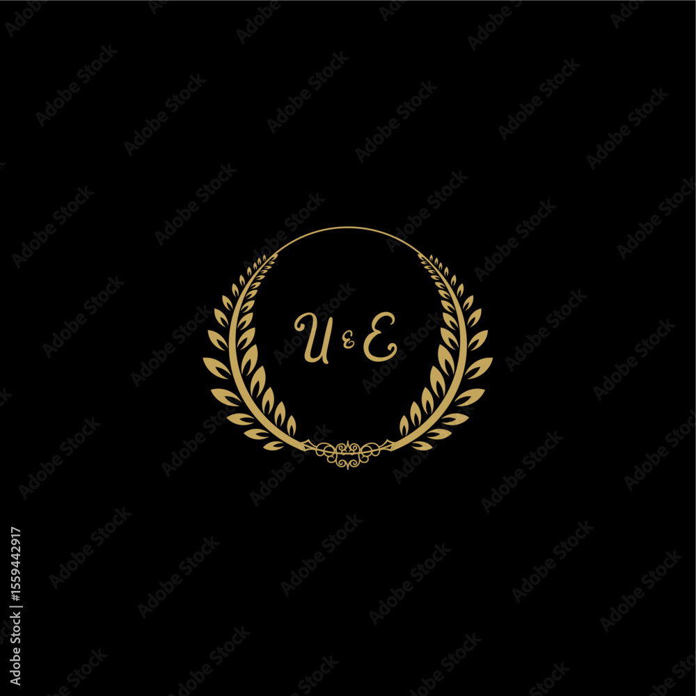 Naklejka premium UE beautiful feminine and elegant wedding monogram initial logo with circle floral gold