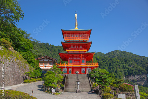 青岸渡寺の三重塔