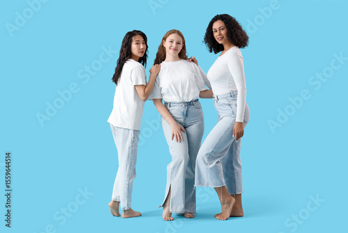 Young body positive women o...