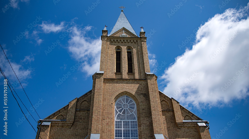 Fototapeta premium Church of the Assumption of the Blessed Virgin Mary in the village of Krasnoe, Minsk , Belarus