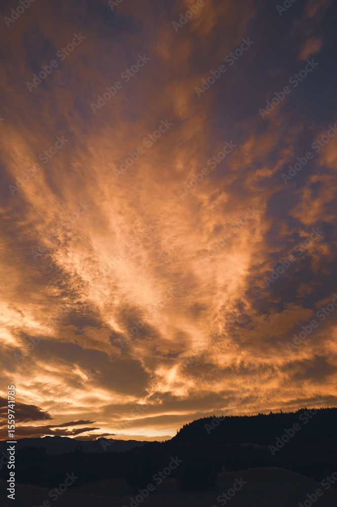 Fototapeta premium Sunrise in Wanaka, New Zealand