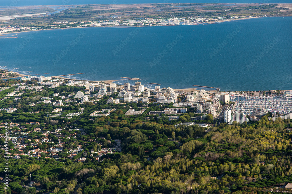 Fototapeta premium vue aérienne de la Grande Motte