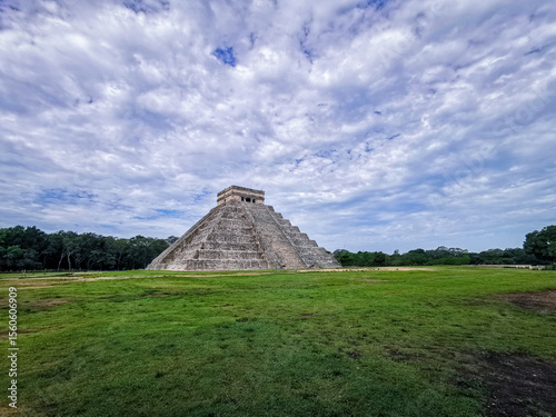 pyramids of chi chen itza, valladolid, mexico