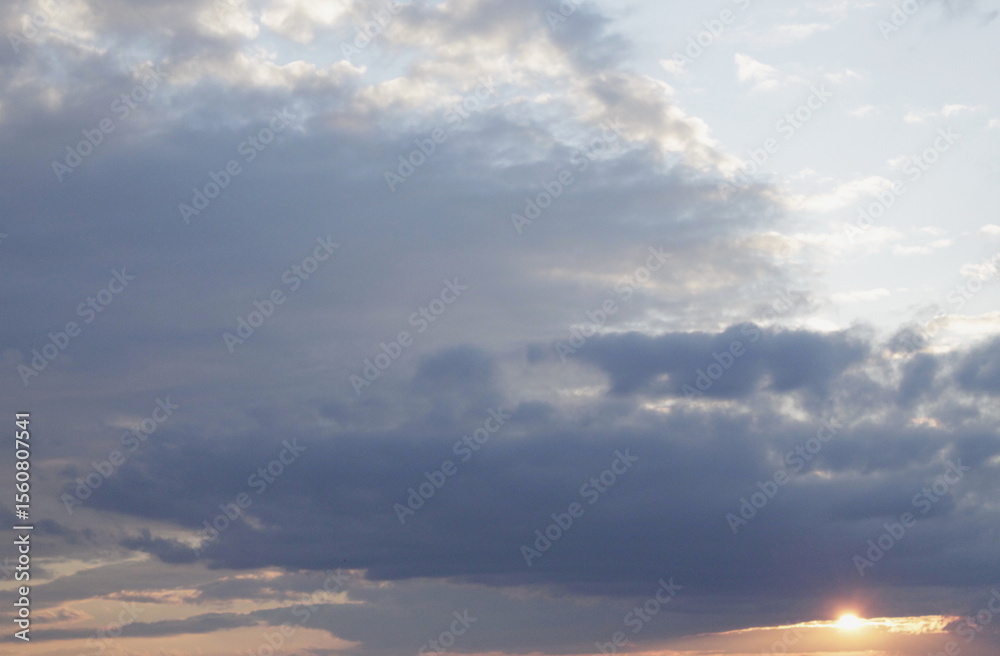 Obraz premium Cool Sunset, Yellow Sun - bottom right orientation