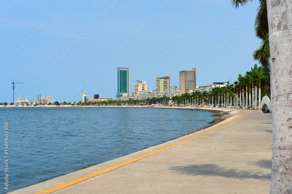 Obraz premium Luanda Marginal seaside walk Angola