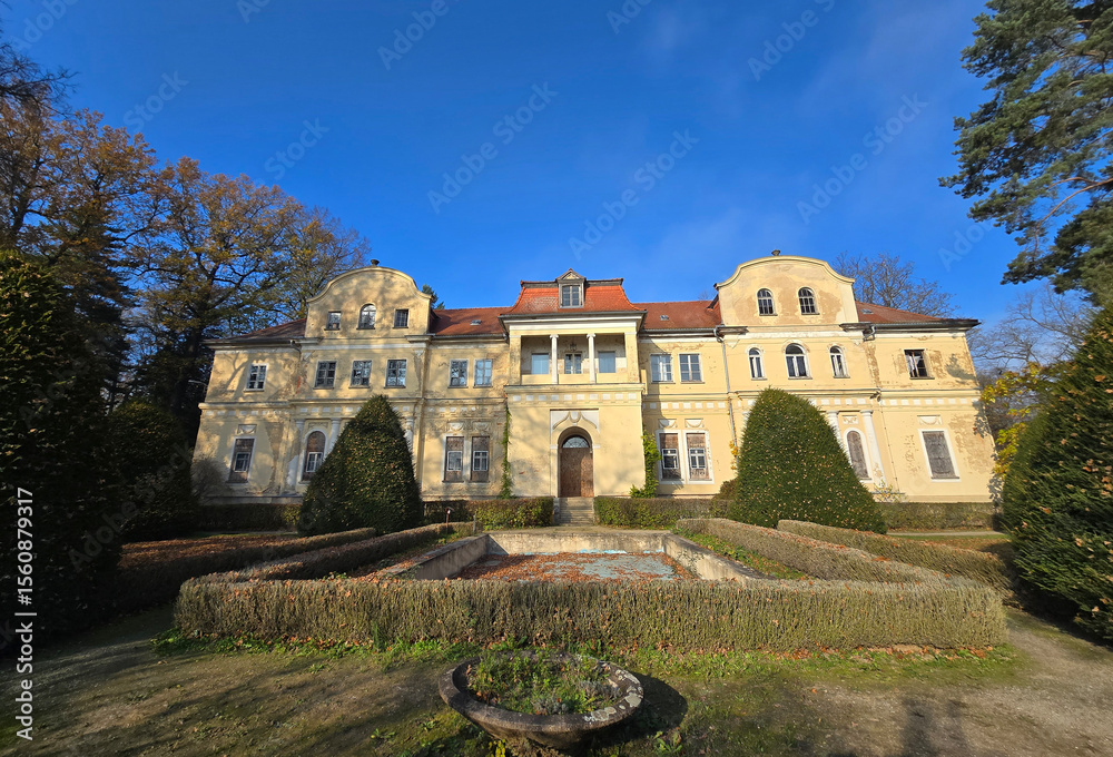 Fototapeta premium beautiful shot and insight of an abandoned castle near Berlin