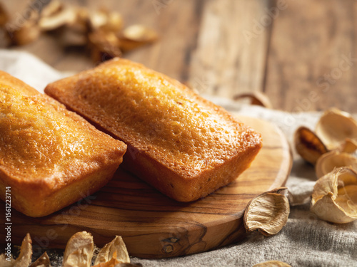 Obraz na płótnie mini pound cake on cutting board