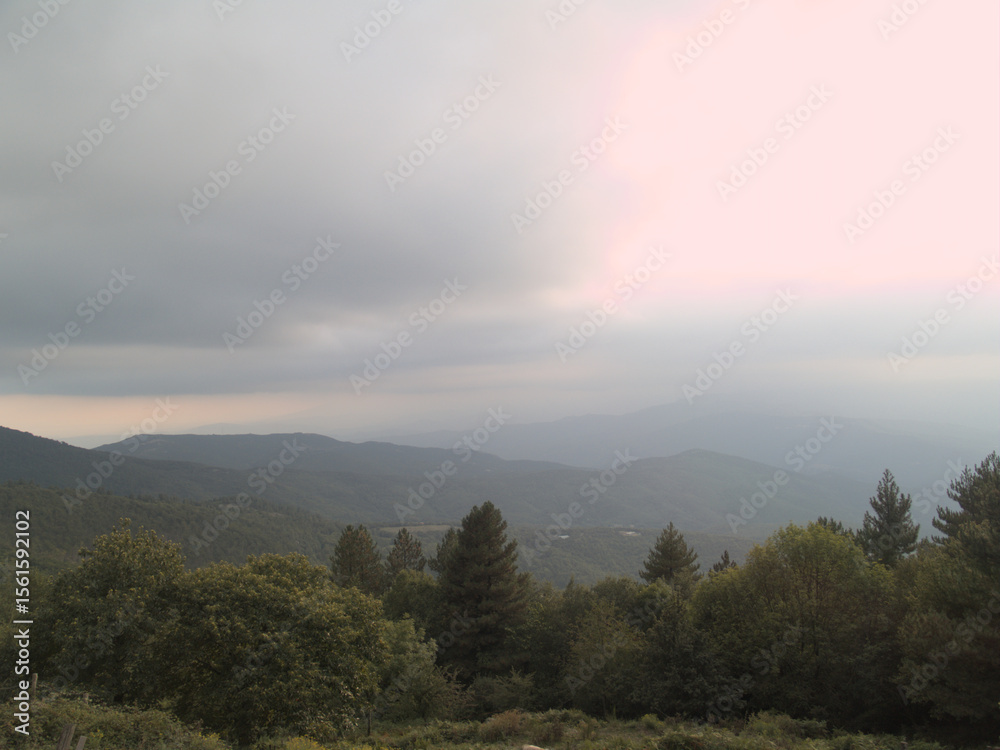 Obraz premium Misty Mountain Veil