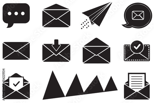 Minimal Black & White Location Icons Set – Flat Vector Design of Maps, Navigation, and Global Technology Symbols