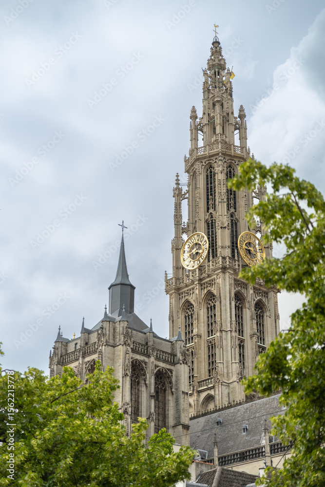 Obraz premium the bell tower of the Cathedral of Our Lady, Antwerp, Belgium