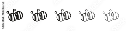 Wool ball icon isolated silhouette on white background. Vector illustration.
