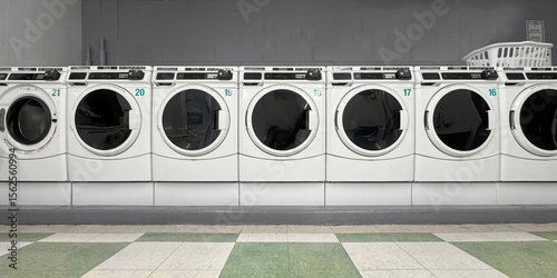 laundromat: Washing machine