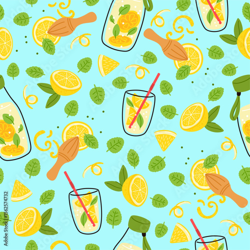 Lemonade glass seamless pattern. Lemon slices and mint leaves. Citron zest. Cocktail cup. Repeated print. Summer drink. Refreshing beverage. Citrus juice. Tropical fruit. Vector background