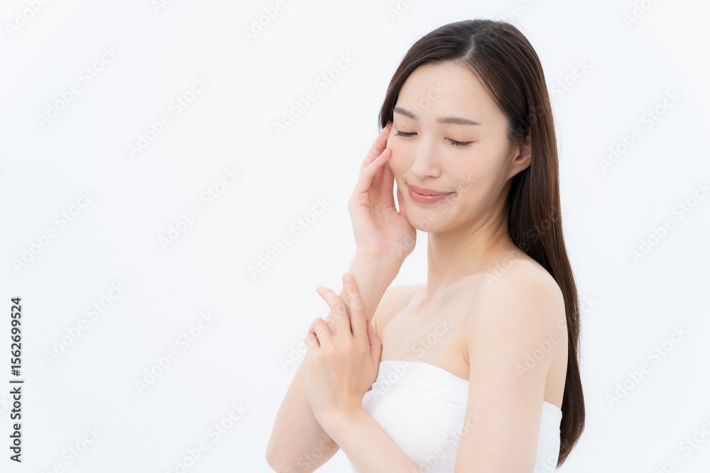 白バックの若い女性のビューティー 白バックの若い女性のビューティー