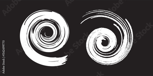 Halftone circular dotted frames set. Circle dots texture isolated on white background. Spotted spray texture. modern.eps 10.