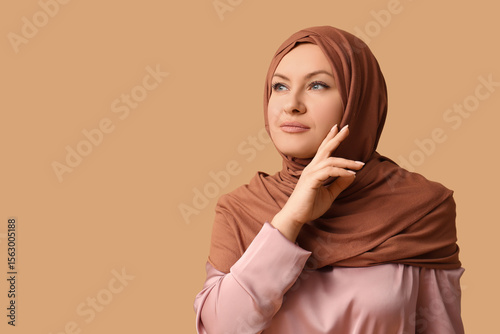 Beautiful Muslim woman in h...