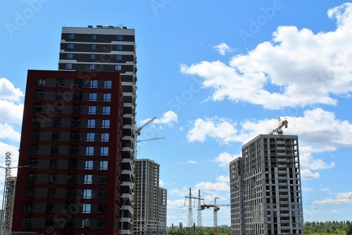 Fototapeta Naklejka Na Ścianę i Meble -  large construction in the city, building under construction in the city