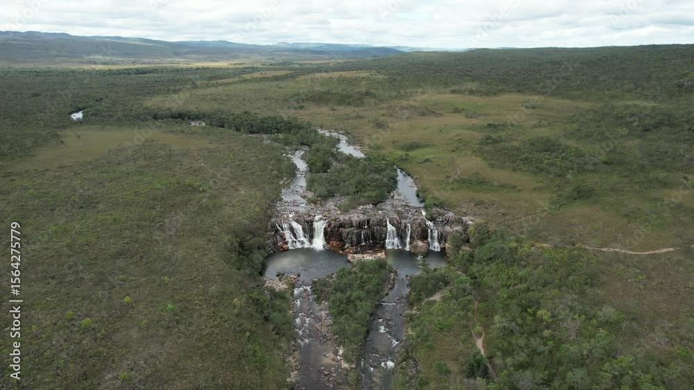 Imagem aérea da Cachoeira da Muralha localizada na Cataratas dos Couros - Chapada dos Veadeiros - Goiás - Brasil