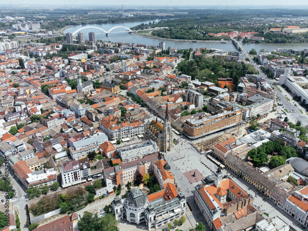 Obraz premium Drone flight above the downtown and central square of Novi Sad city, Serbia.