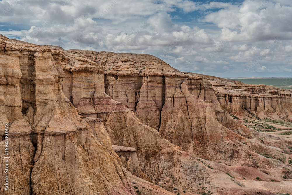 Fototapeta premium Scenic View of Tsagaan Suvarga Canyon in Gobi Desert, Mongolia