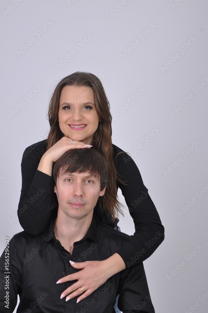 casal feliz juntos no dia dos namorados casal feliz juntos no dia dos namorados