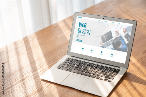 Website design software provide modish template for online retail business and e-commerce