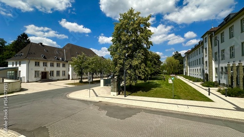Foto Former British Army barracks converted into an educational campus, featuring the