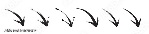 下がるイメージの筆で描いた矢印のイラストセット