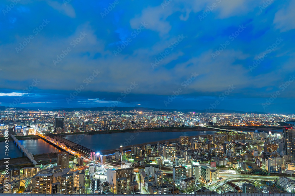 Fototapeta premium 水の都大阪市街地の夜景