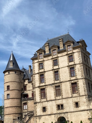 Castle niziville, Old Facade