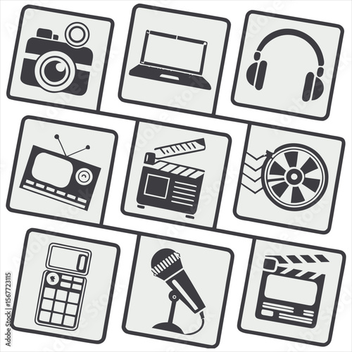 Video player thin line icon set. Containing play or start button, pause or stop, media, camera, live, cinema, multimedia, film, handycam, clapperboard, movie, streaming or online video. Vector