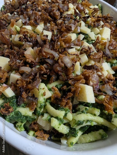 Hackfleisch mit Schupfnudeln 