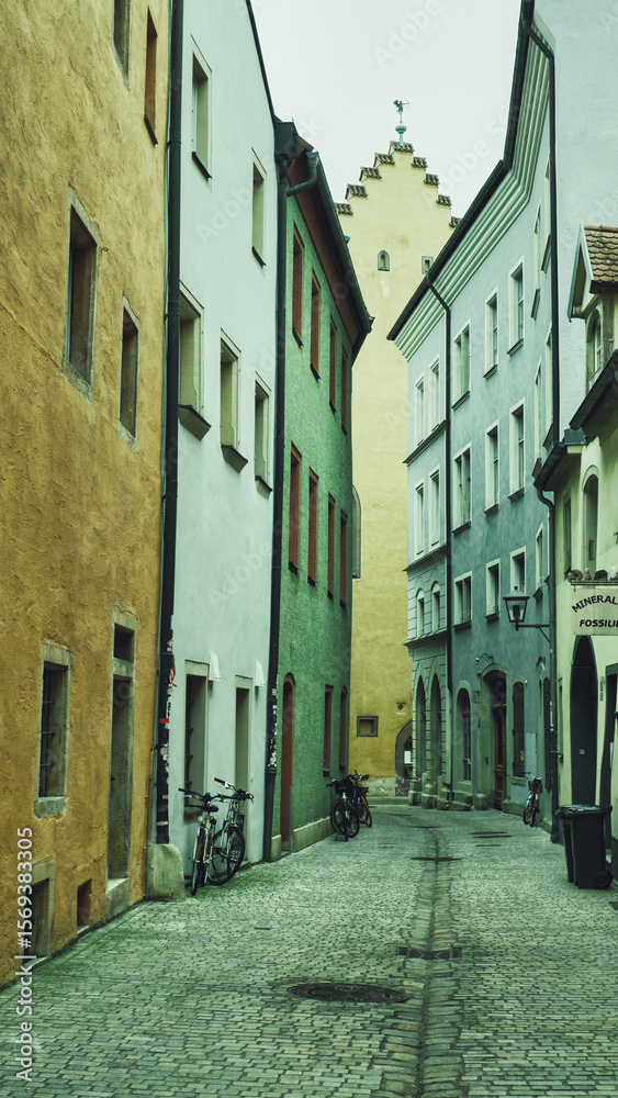 Obraz premium Wandering through the old streets of Regensburg, Germany