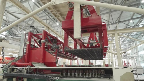 A robotic system for moving metal pallets