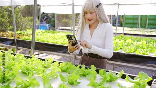 Empowering Women in Agriculture Using Smartphone Technology for Gardening Lettuce in Greenhouse Environment