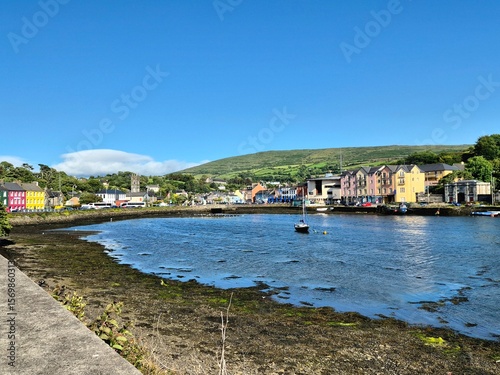 Tableau sur toile View of harbor of Bantry, Ireland