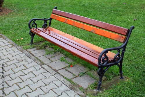 Fototapeta Naklejka Na Ścianę i Meble -  bench in the park