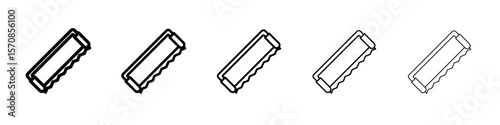 hacksaw icon outline simple illustration isolated