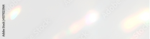 Flash glow and spectrum effect on lens. Crystal radiant PNG shine and reflection in glowing magic beam. Prism PNG glitter light with rainbow, colorful glare and crystal design.

