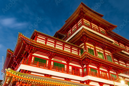 Buddha tooth relic temple in Chinatown, Singapore