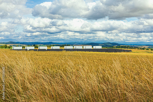solarfield with battery storage