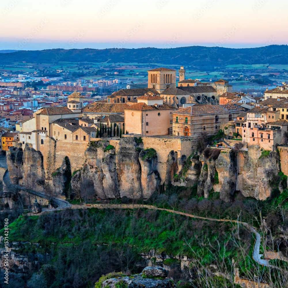 Obraz premium Spain. Cuenca, Castile La Mancha. Ancient architecture of the historic city. Travel and tourism in Spanish cities 