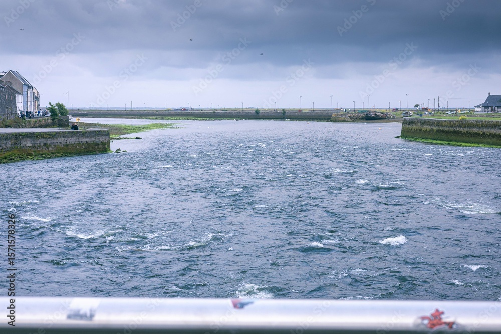 Obraz premium river in ireland