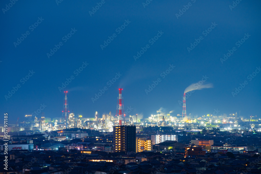 Fototapeta premium 三重県四日市市 四日市コンビナートの風景