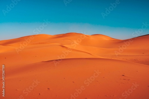 Fototapeta Naklejka Na Ścianę i Meble -  sand dunes in the sahara desert, Morocco
