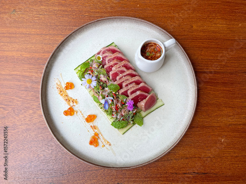Seared Tuna Salad with Spicy sauce in Thai Northern Style. Beautiful Fusion food, Fine dining plate decorating ideas