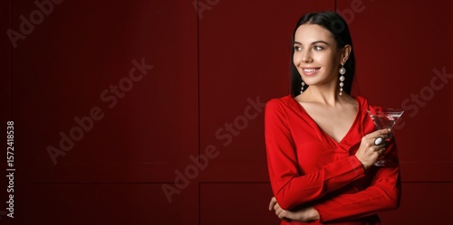 Beautiful young woman drink...