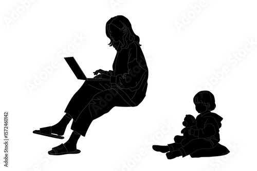 自宅で育児しながらノートパソコンでテレワークする女性とぬいぐるみを持った女の子のシルエット