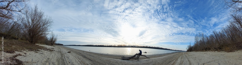 Naklejka premium sunset in winter